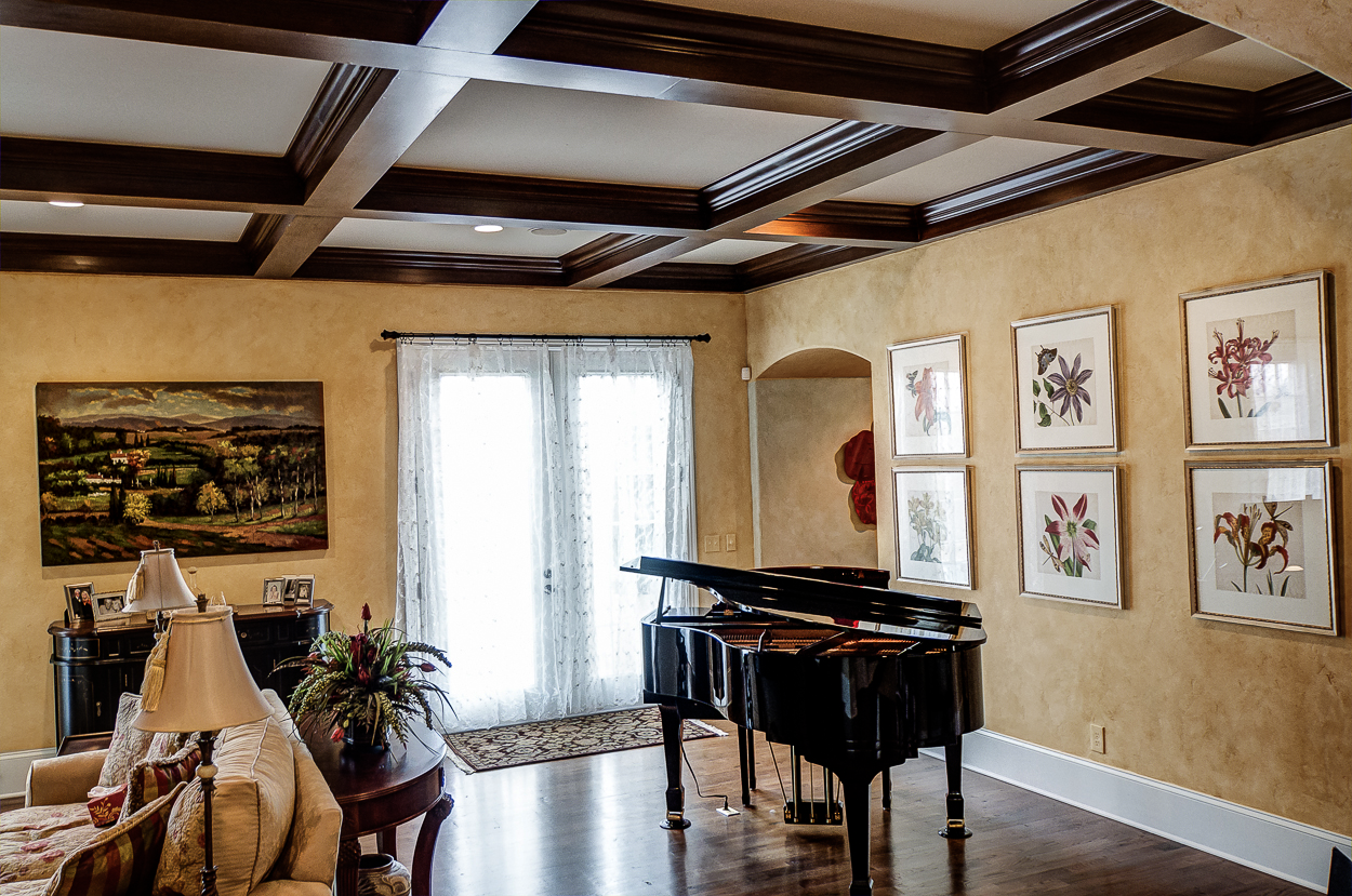 Custom colored French plaster walls for this Franklin, TN customer’s family room.